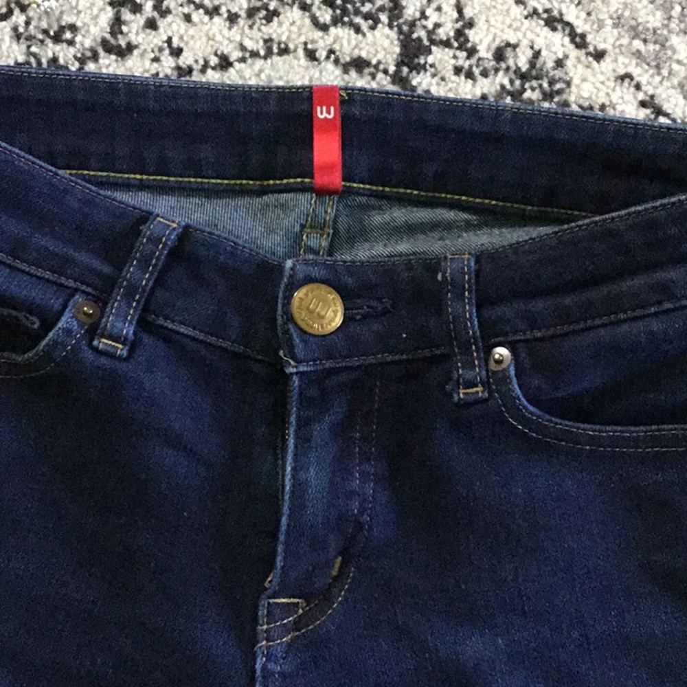 Dark wash size 27 pant